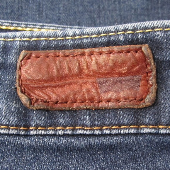 Levi's Demi Curve Modern Rise Skinny Jean Medium Wash - 30 x 32 (10M) - Picture 10 of 10